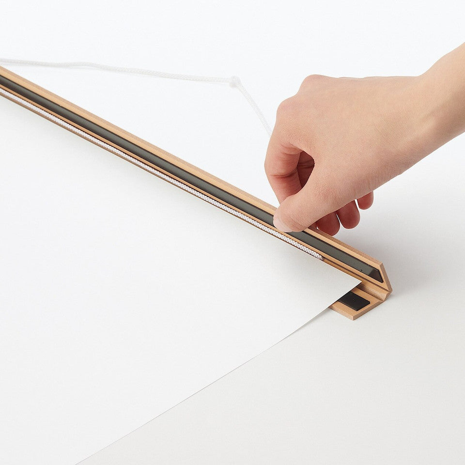 Magnetic Poster Hanger L