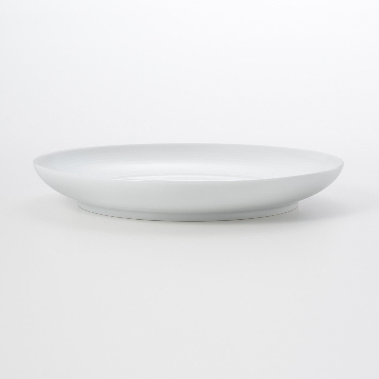 Hakuji White porcelain plate, extra large