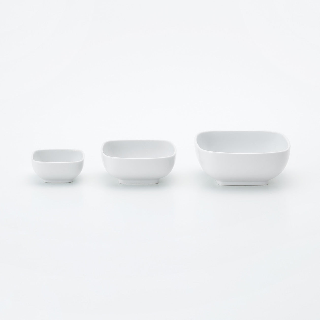 Hakuji White Porcelain Square Bowl Medium