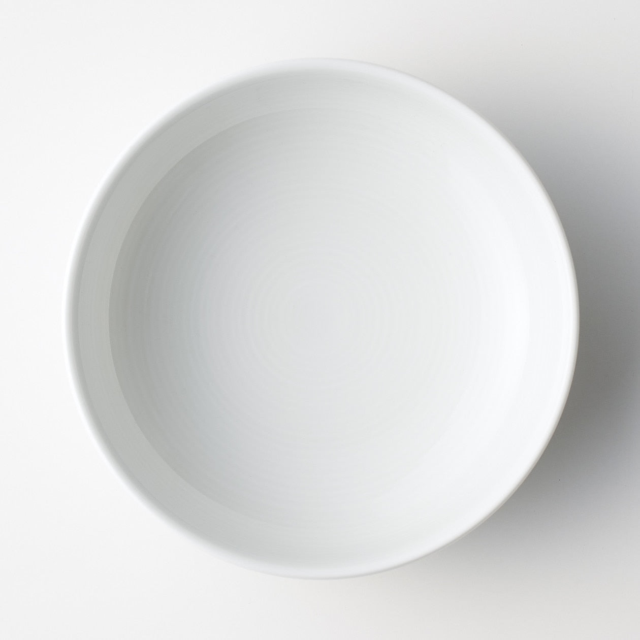 HAKUJI White porcelain shallow bowl, small