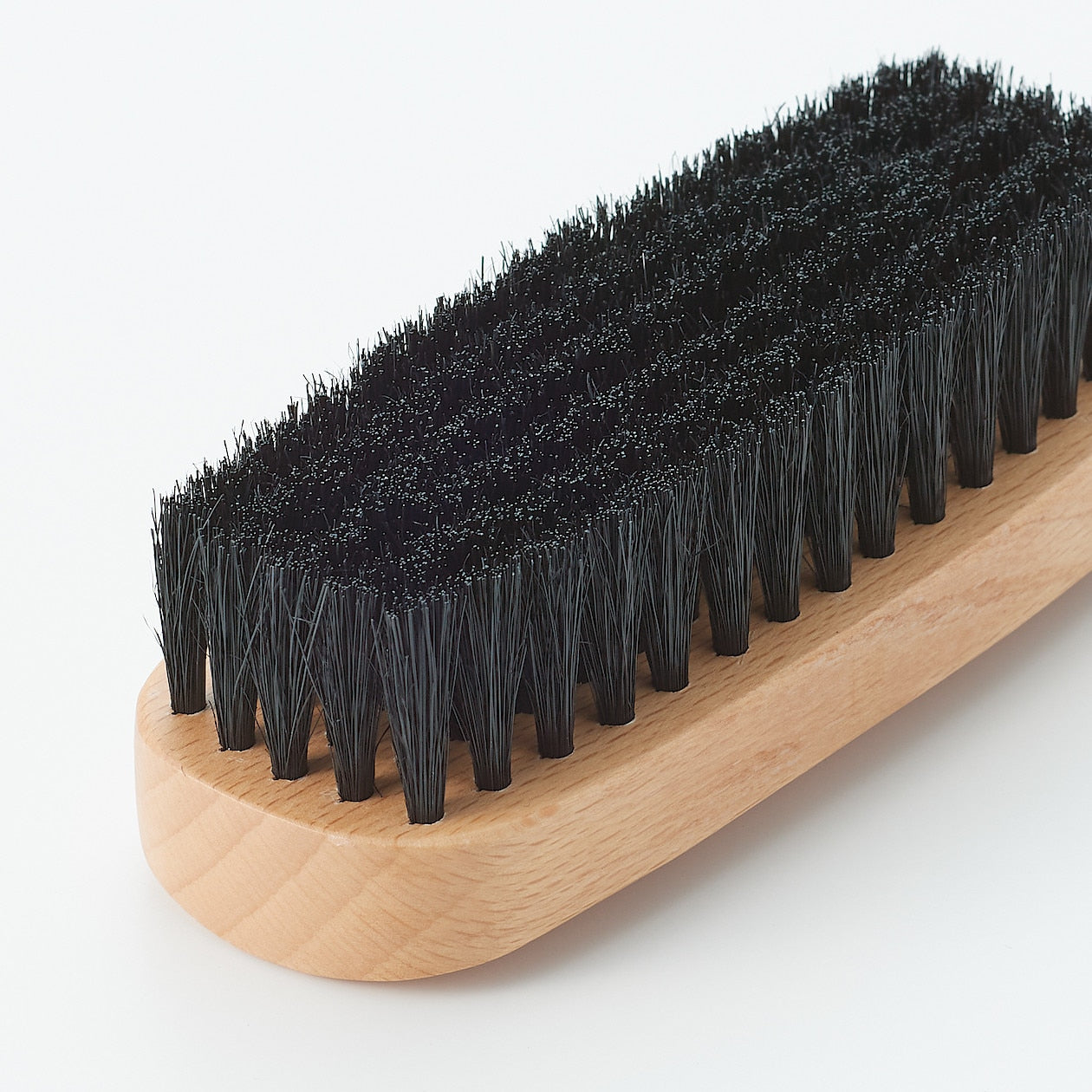 Beech wood combing brush, pig hair