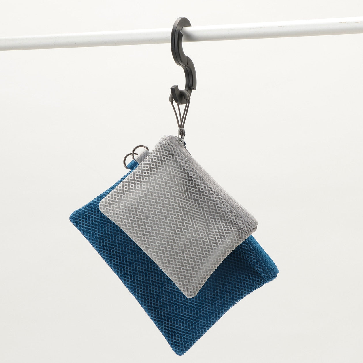 S-SHAPED HOOK GREY