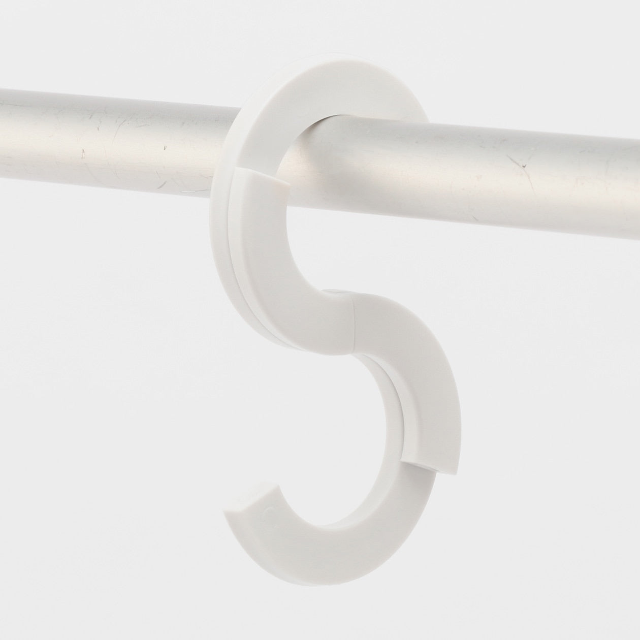 S-SHAPED HOOK GREY