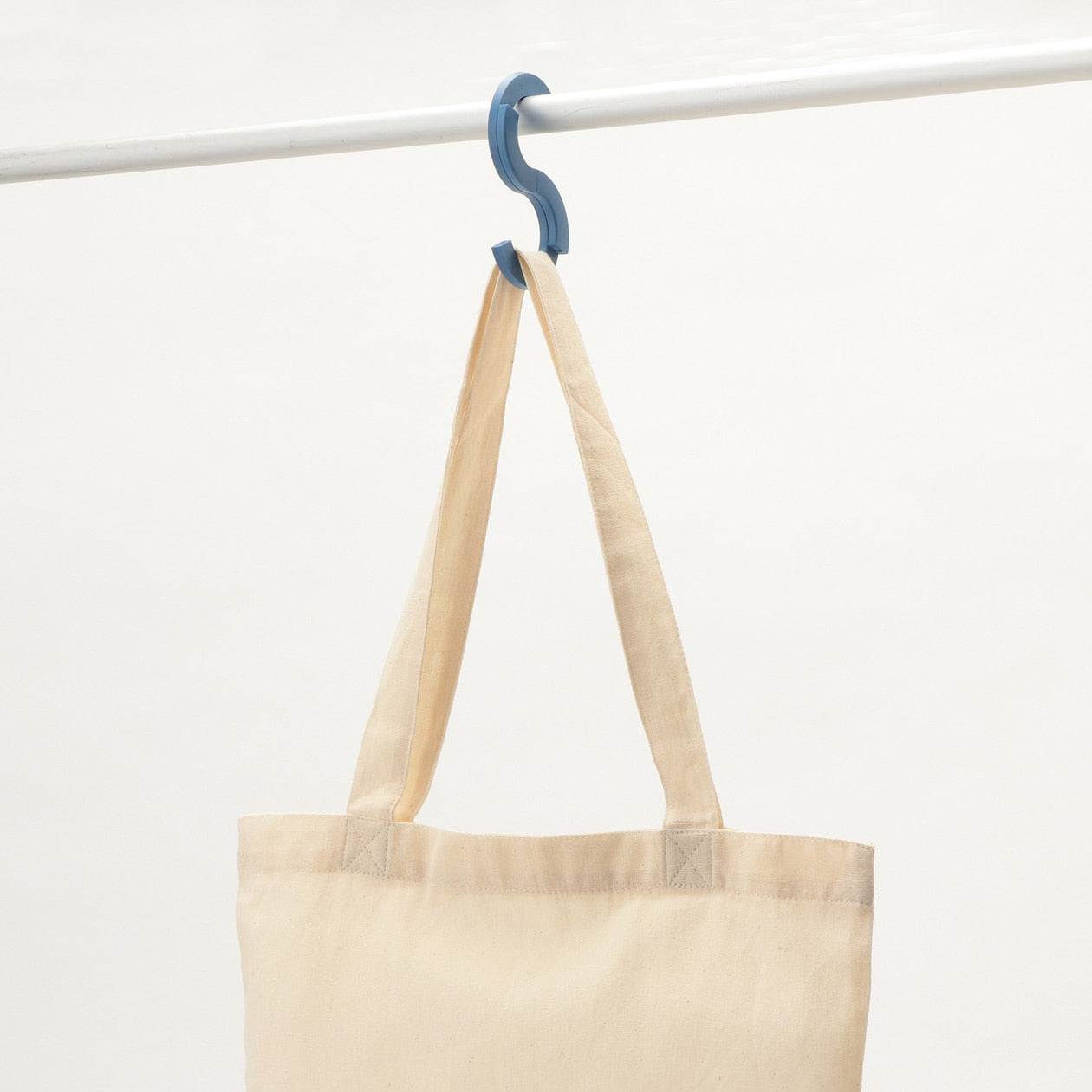 S-SHAPED HOOK GREY