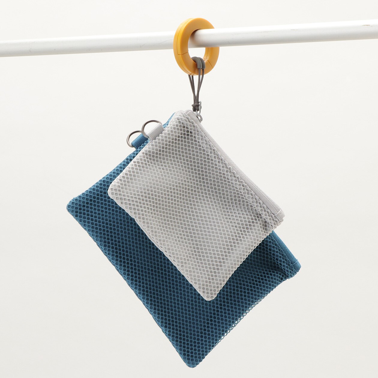 S-SHAPED HOOK GREY