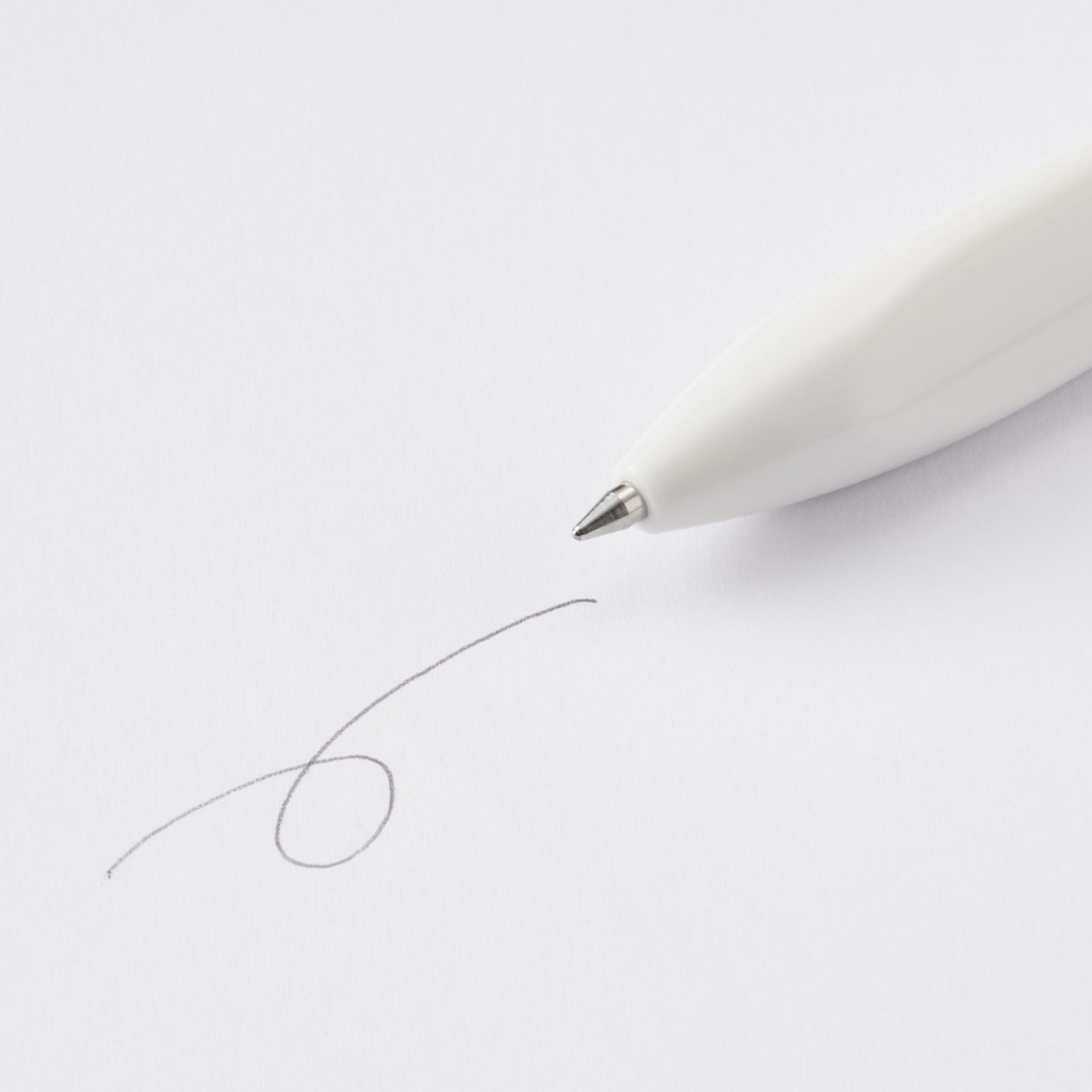 TRIANGULAR 3 COLOR BALLPOINT PEN