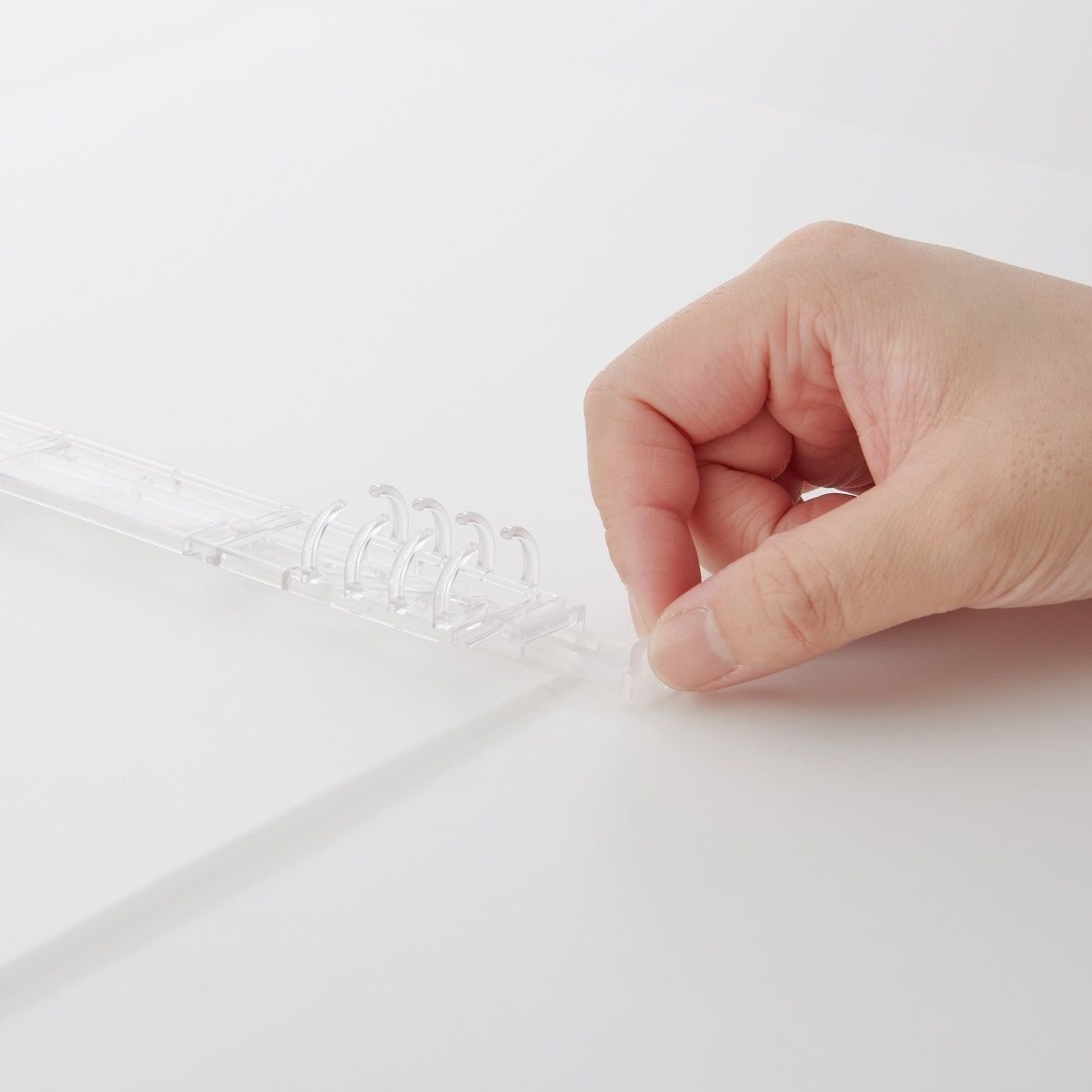 A5 PP BINDER W/ ONE TOUCH RING
