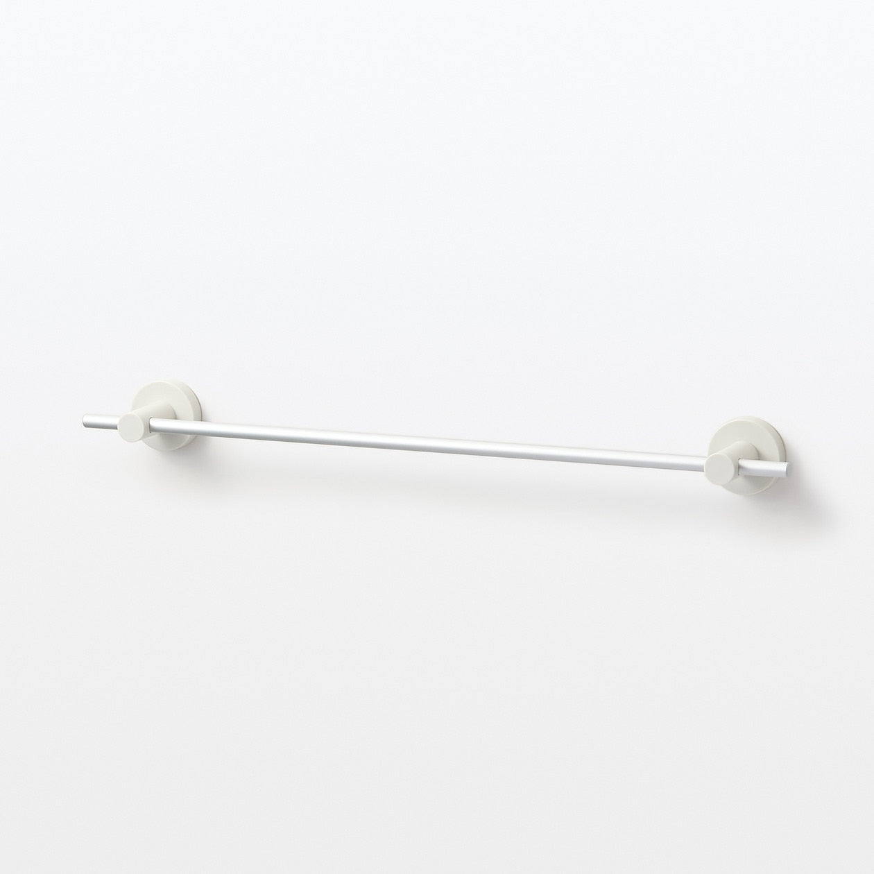 Aluminum towel hanger/magnet type