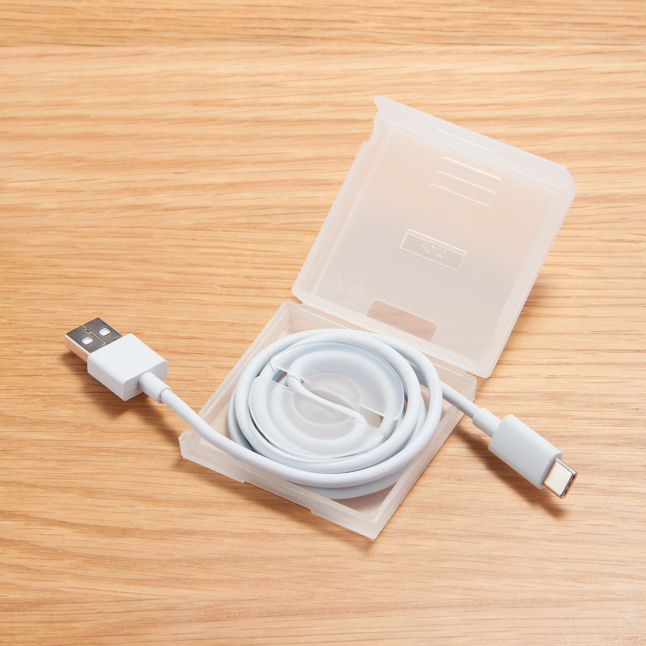 Polypropylene Cable Case with Stand Semi-transparent Square