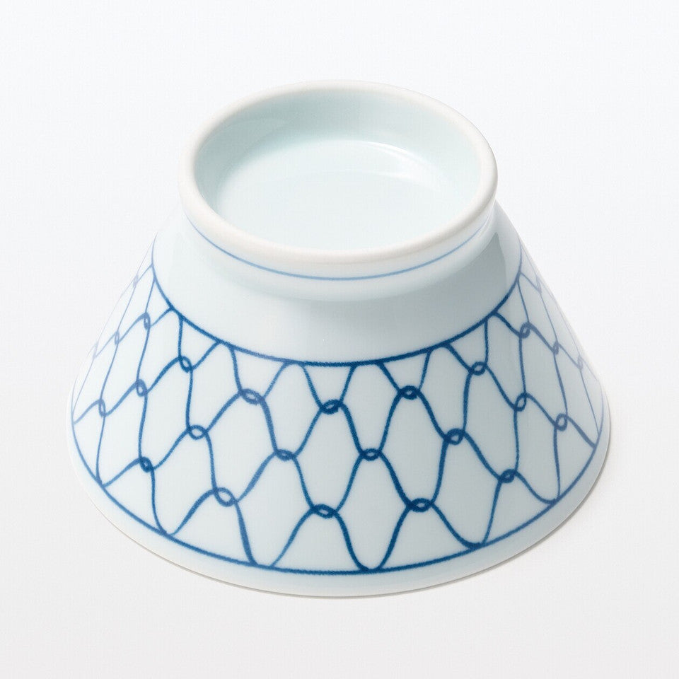 Hasami Ware Porcelain Rice Bowl ‐ Mesh Pattern