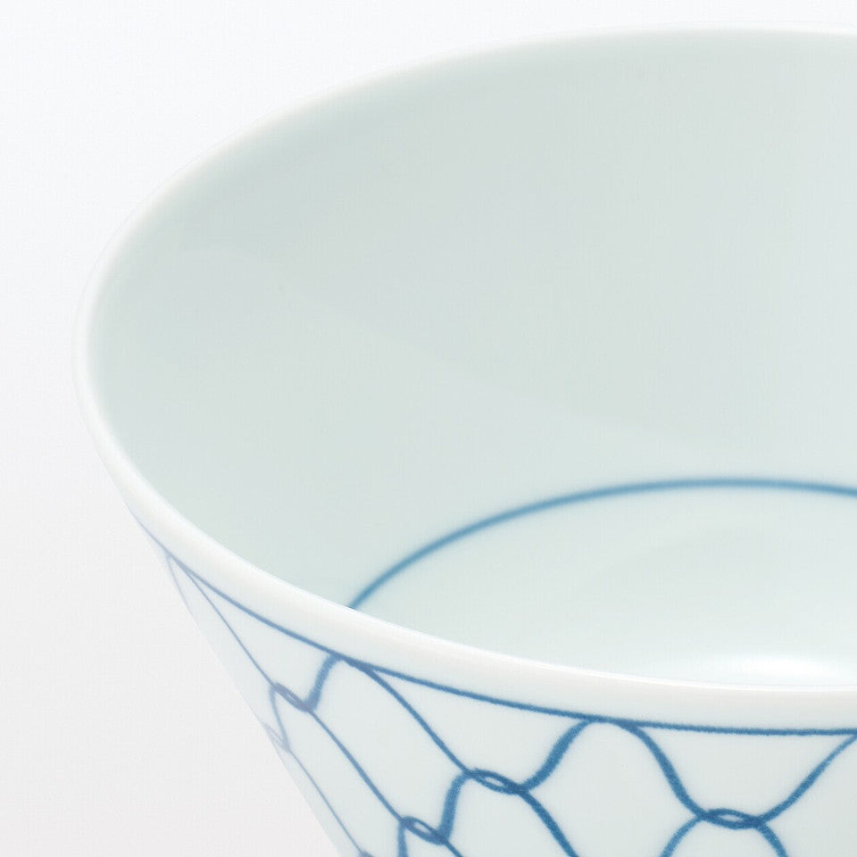 Hasami Ware Porcelain Rice Bowl ‐ Mesh Pattern