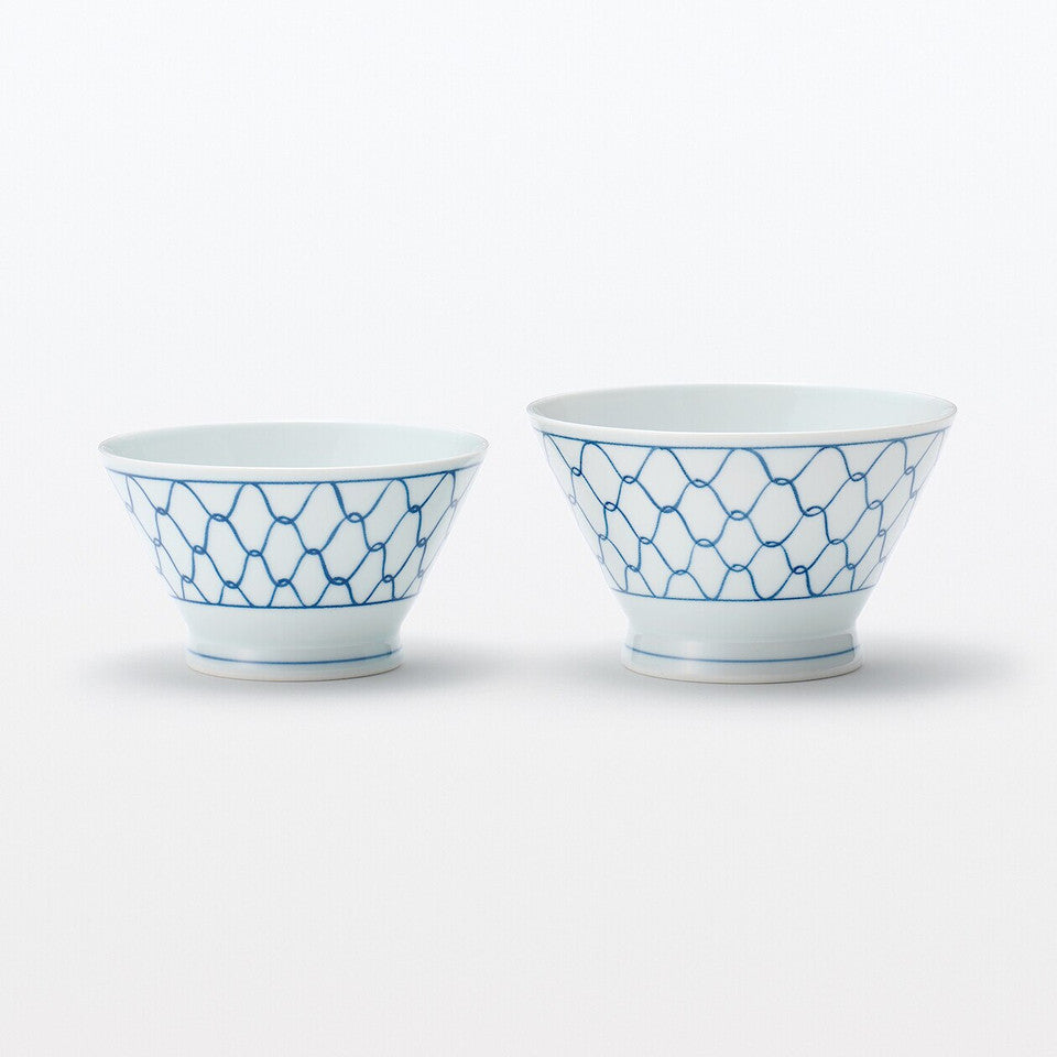 Hasami Ware Porcelain Rice Bowl ‐ Mesh Pattern