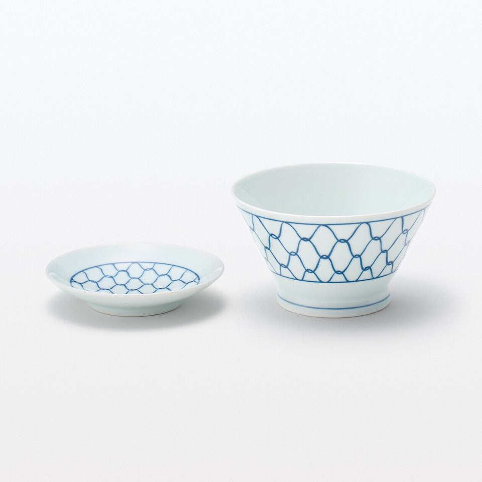 Hasami Ware Porcelain Rice Bowl ‐ Mesh Pattern