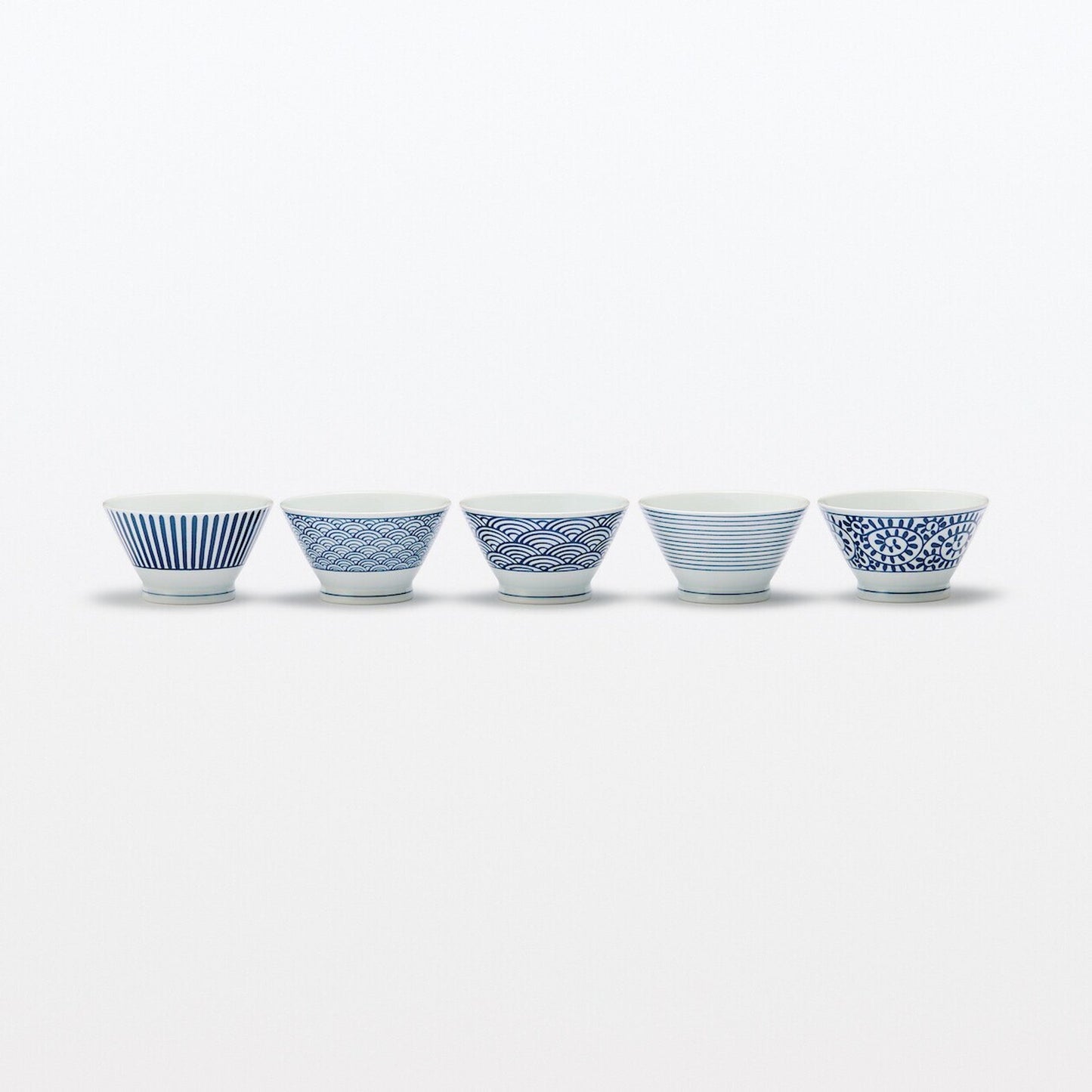 Hasami Ware Porcelain Rice Bowl‐ Fan Stripe