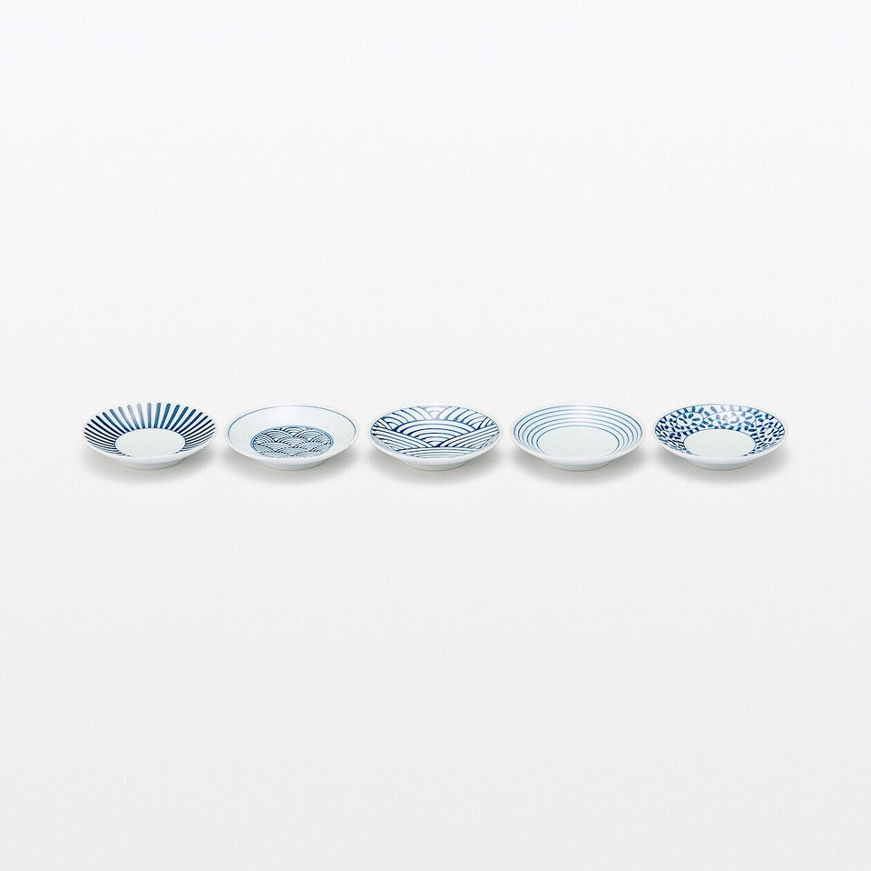 Hasami Ware Porcelain Plate‐ Fan Stripe