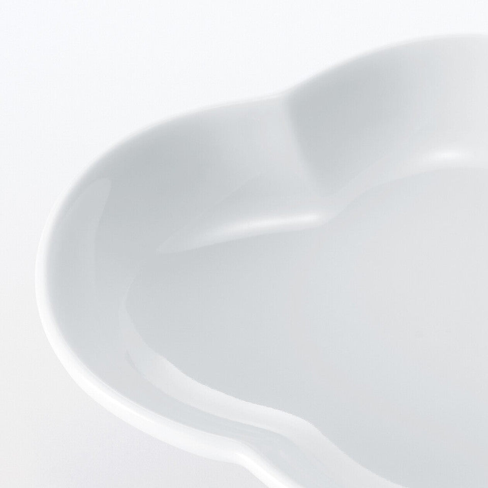 Hasami Ware Porcelain Fortune Plate ‐ Pine White